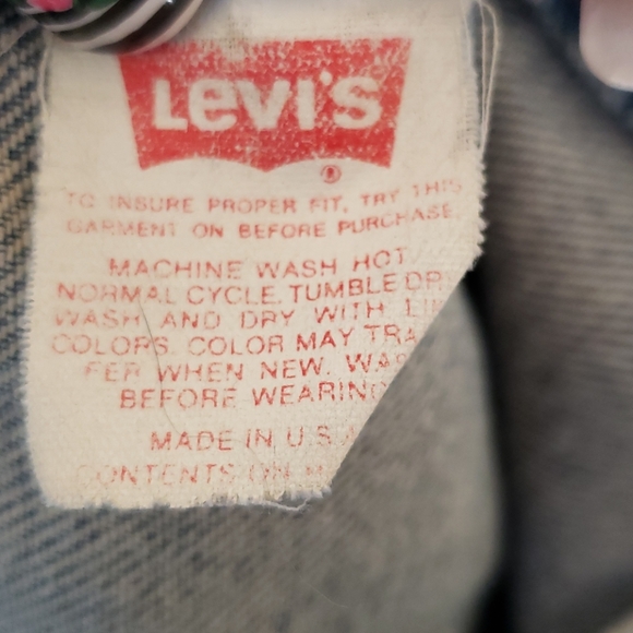 Vintage Levi's 52 L denim trucker jacket - Picture 6 of 7